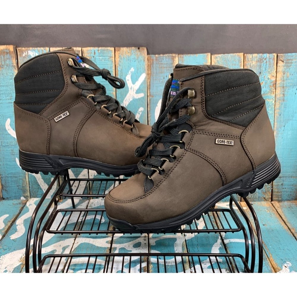 Vintage LL Bean Hiking Boots Leather Womens 7.5M GoreTex Vibram 90s Brown Y2K